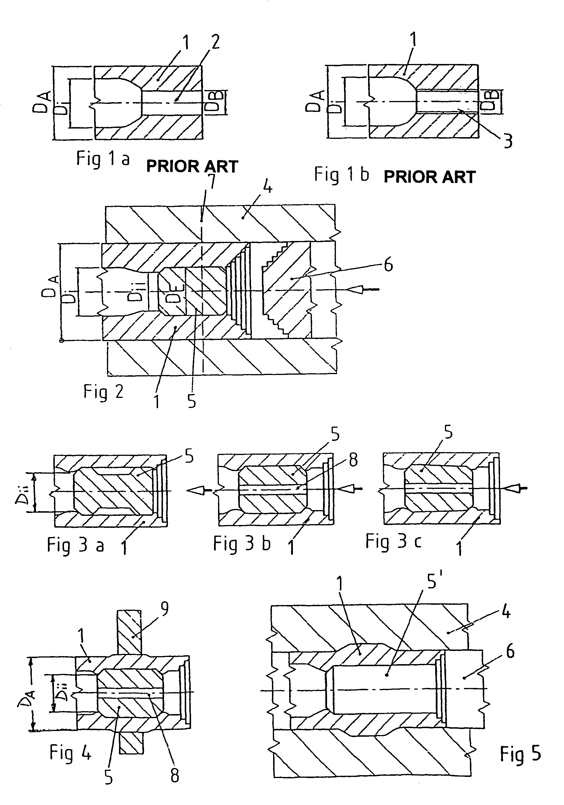 Method for producing a hollow shaft, in particular a camshaft and a camshaft produced according to said method