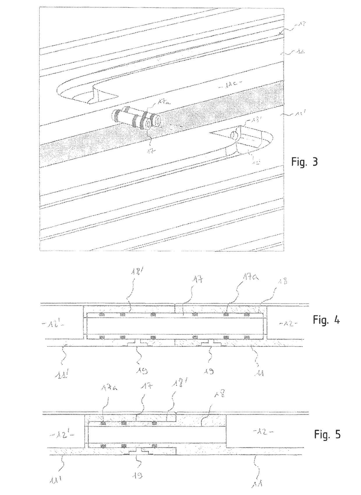 Building panel intended for creating heating and/or cooling walls of buildings