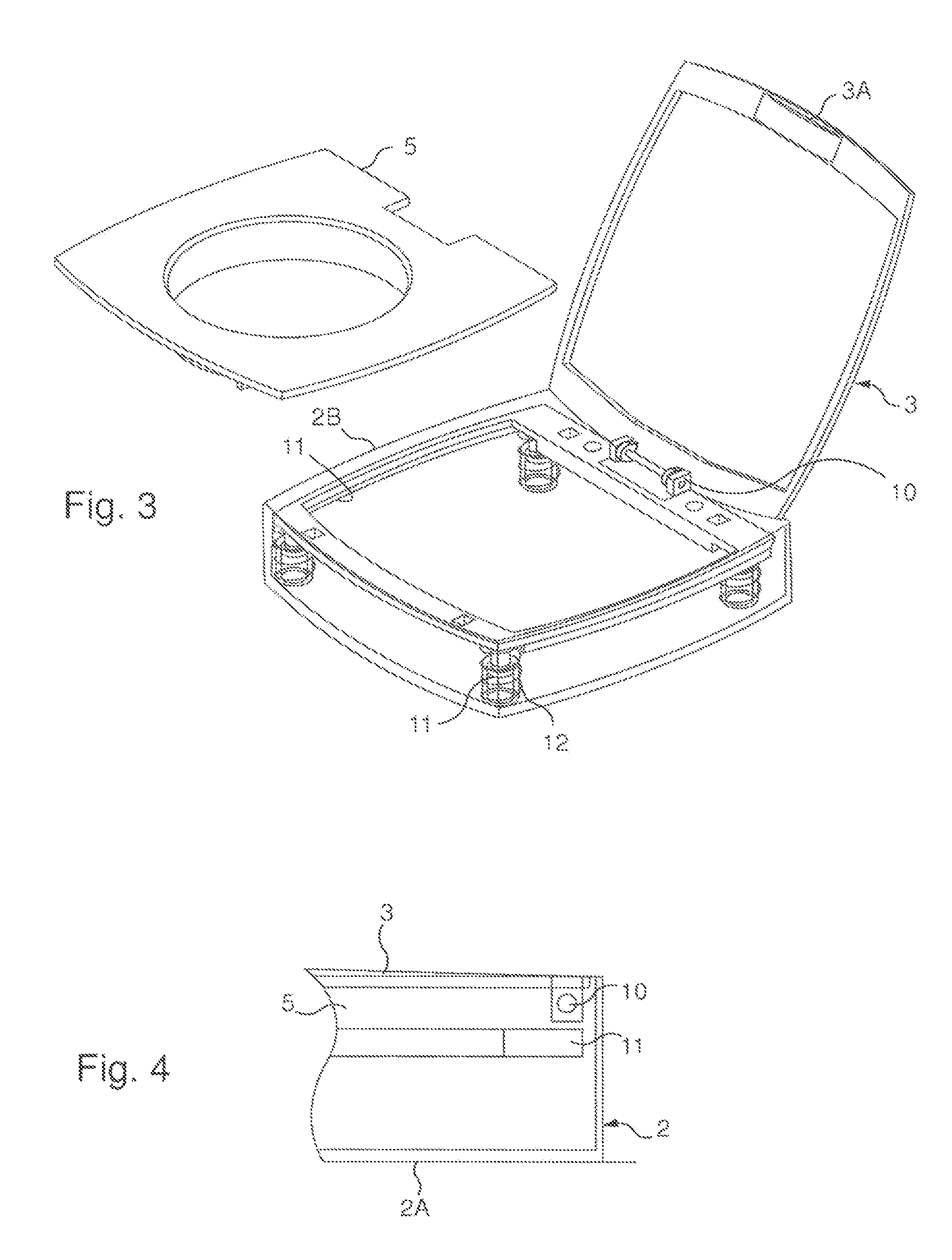 Case for cosmetic or body hygiene product having a retractable hinge