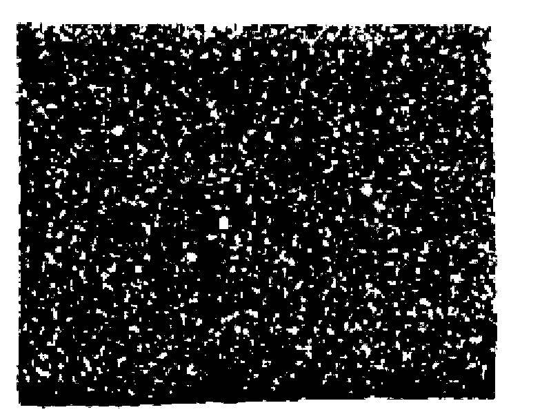 Method for preparing three-dimensional porous graphene material by solution