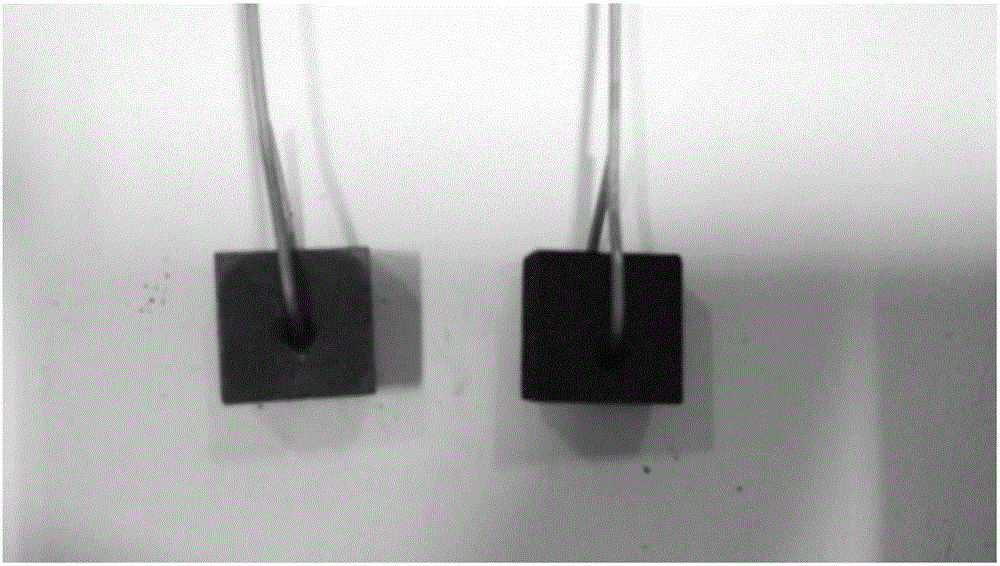 Preparation method of graphite surface in-situ graphenized and Pt-supported electrocatalysis hydrogen evolution catalyst