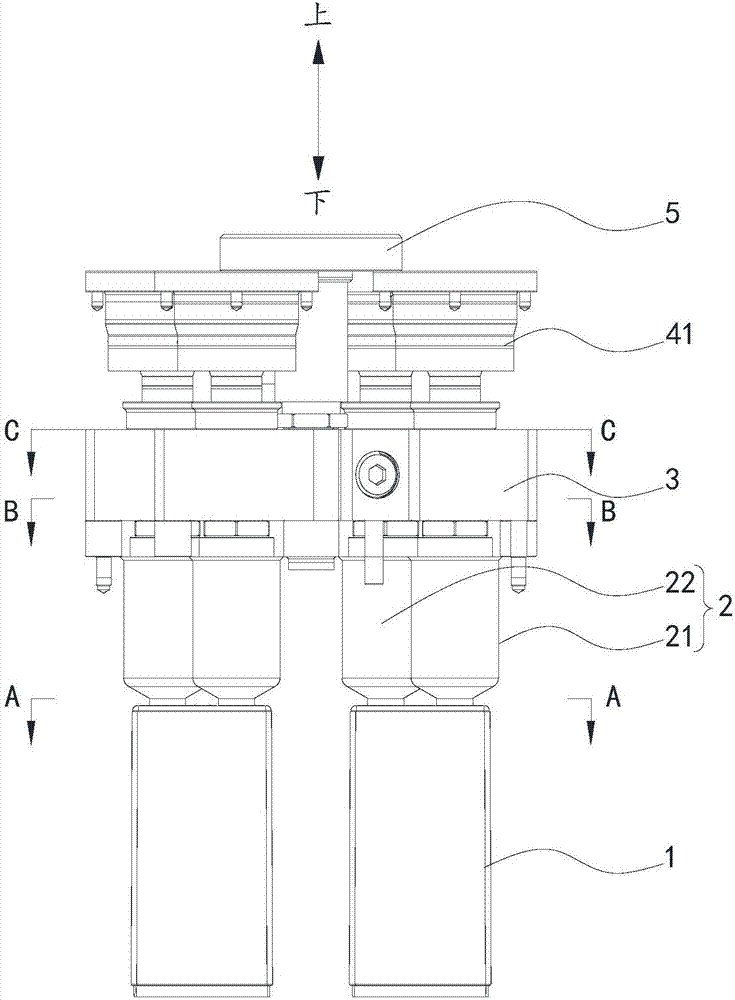 Storage battery outer shell two-point glue injection hot runner structure, injection molding method and injection molding machine