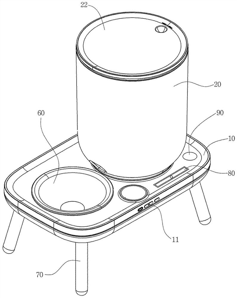 Automatic feed feeder for companion animals