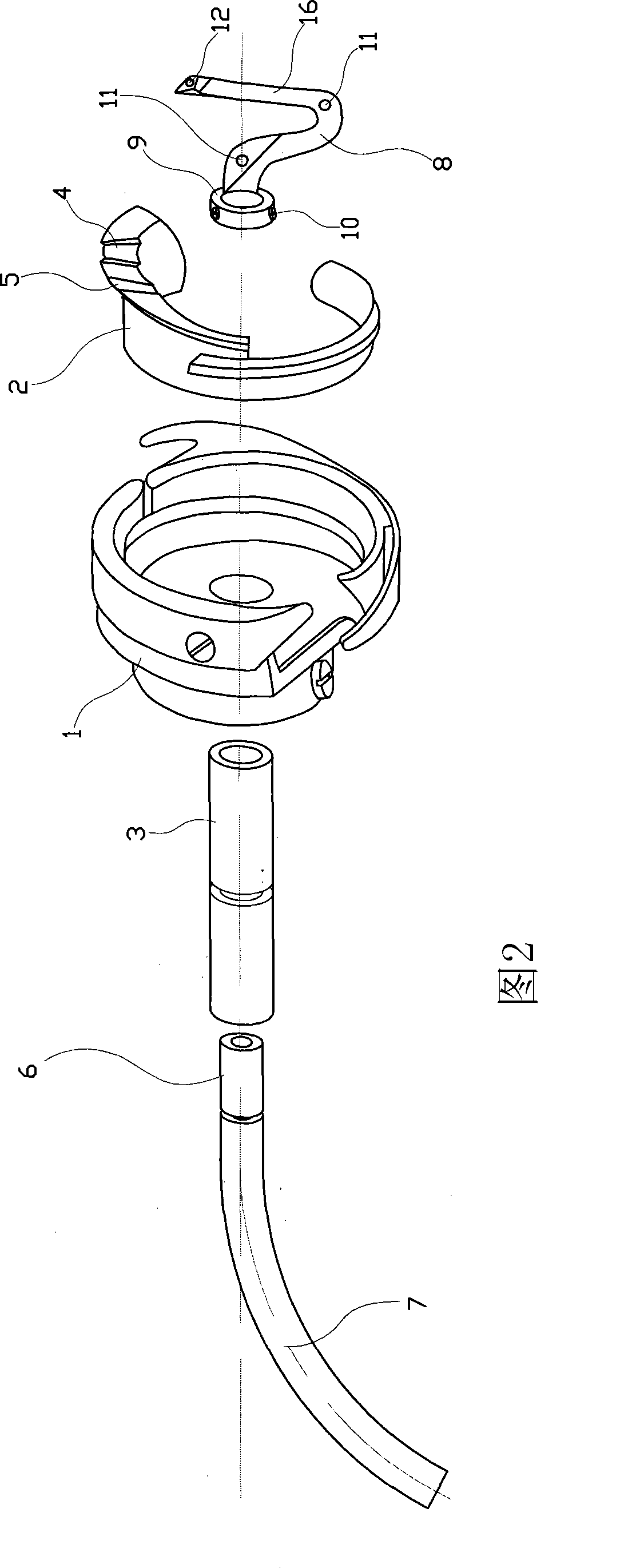 Sewing machine shuttle for continuously feeding ground thread