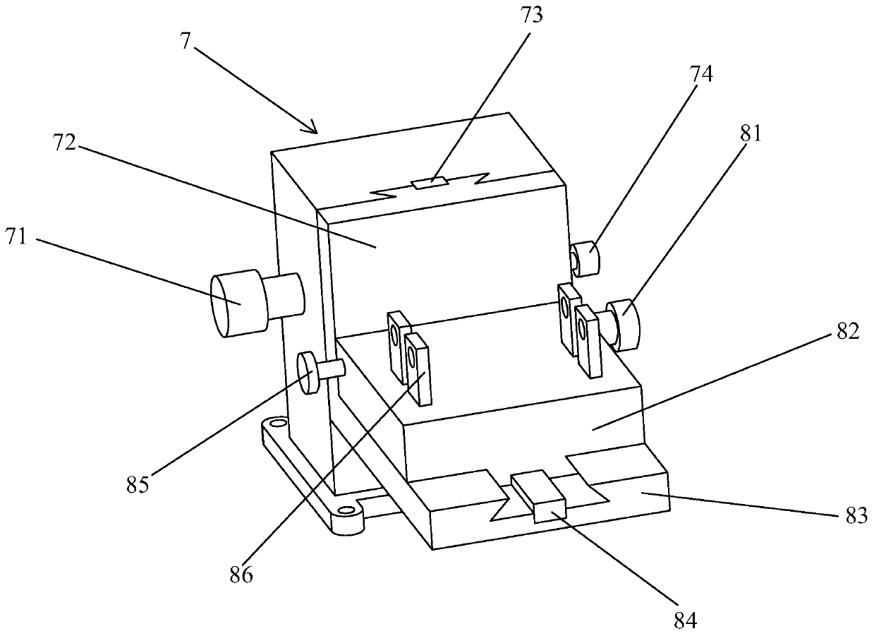 Multi-angle fillet weld residual stress test centering device