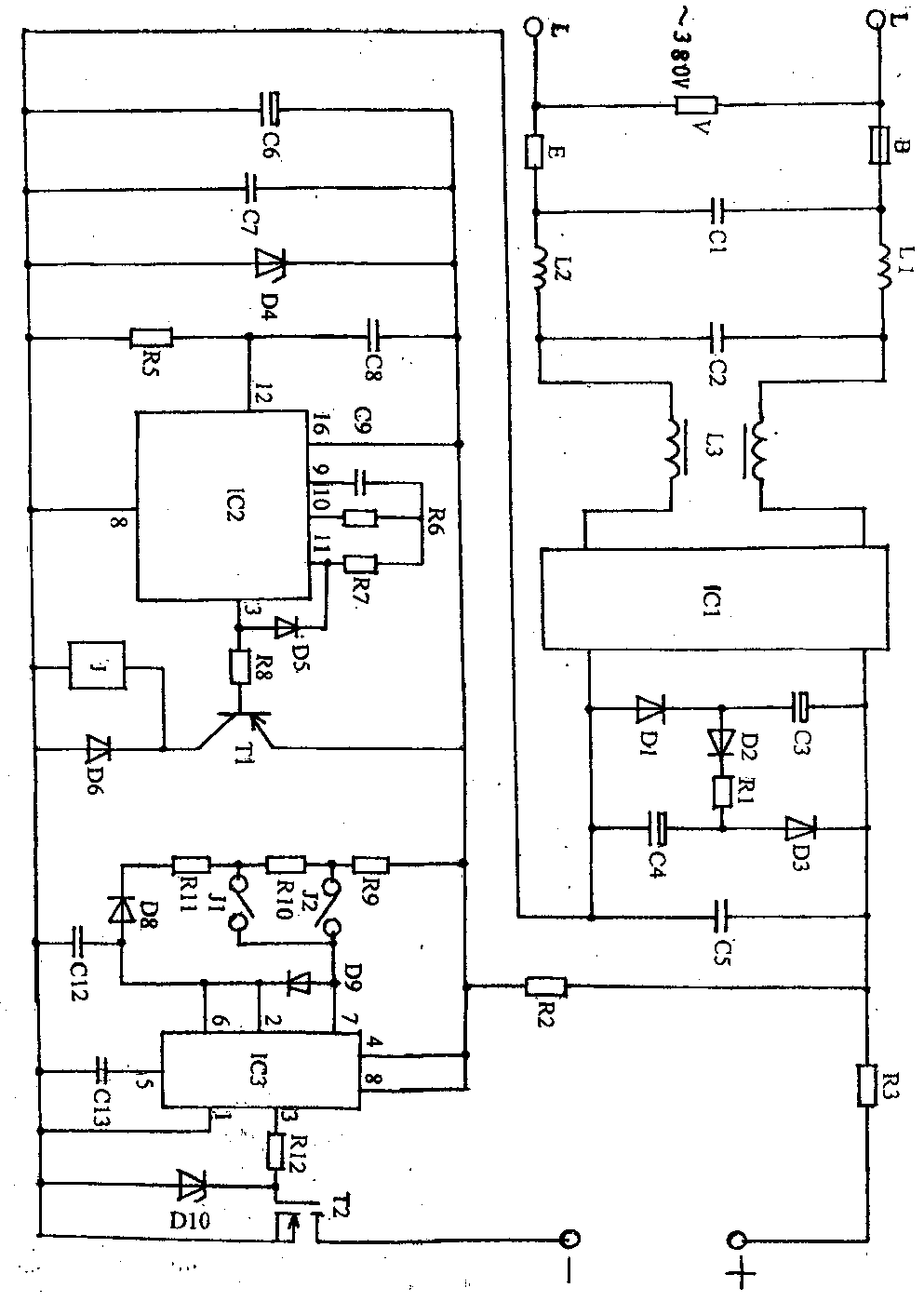 Alternate-current 380 V driven LED street light driving device with automatically light adjusting function