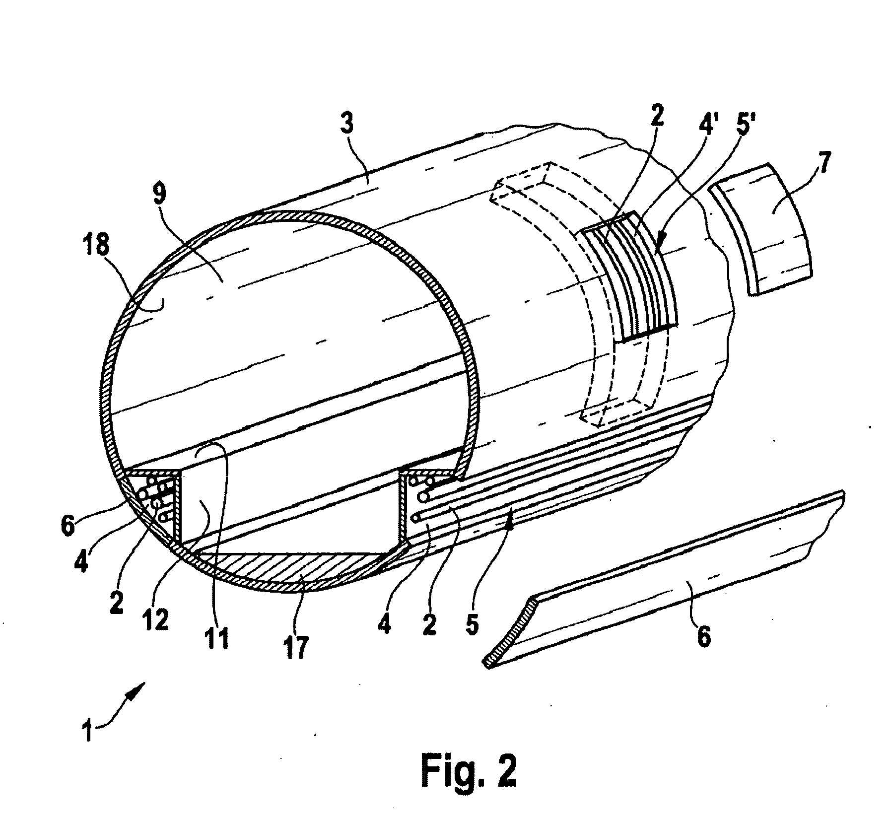 Line system arrangement in an aircraft or spacecraft having a fuselage