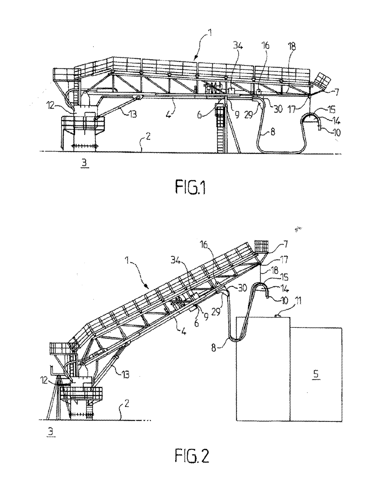 System for transferring fluid between a ship and a facility, such as a client ship