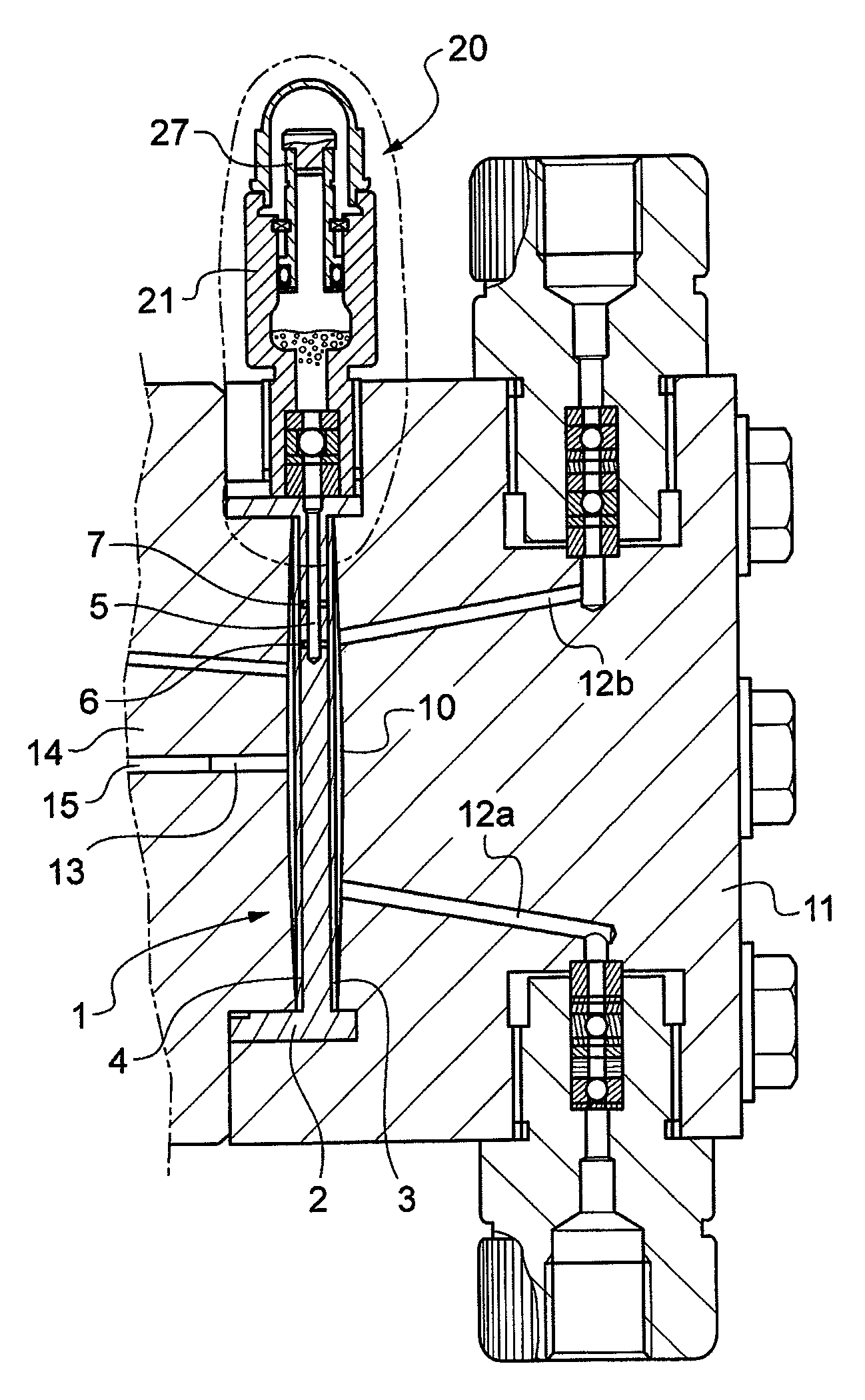 Device for detecting breakage of a diaphragm in a hydraulically-actuated pump, a method of mounting such a device on a pump, and a pump fitted with such a device