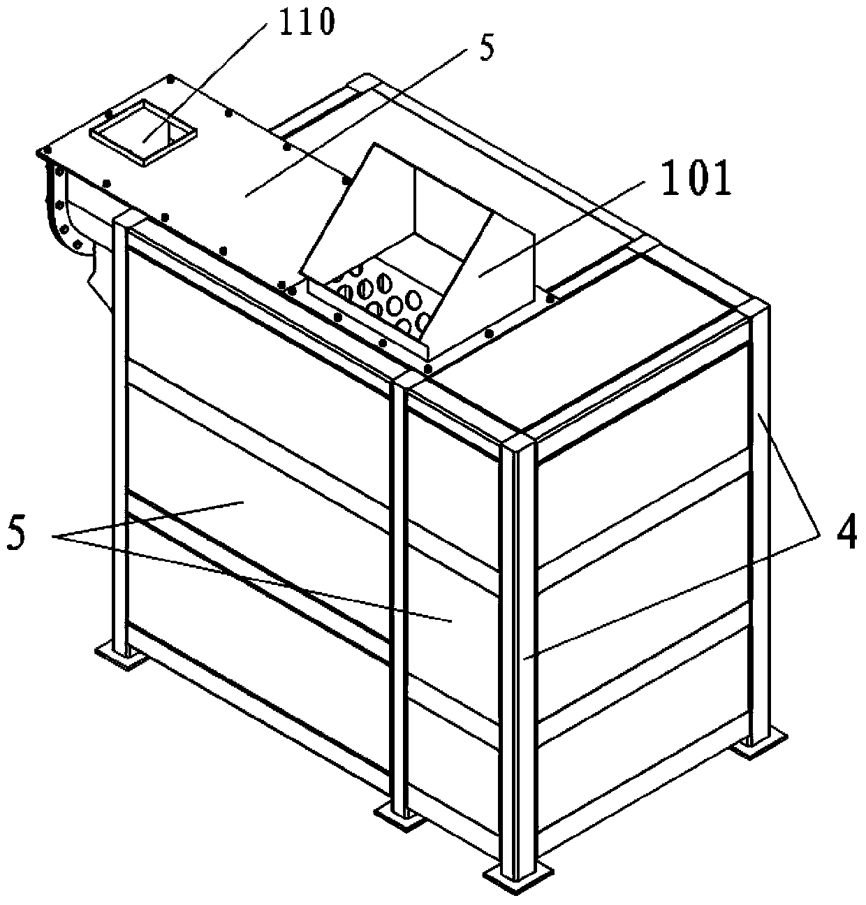 Integrated device for sorting, smashing and screening kitchen waste