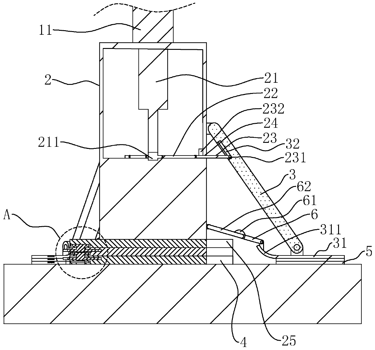 Self-stabilizing device and method for hoisting transport vehicle