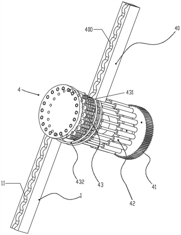 Device for inserting manganese rings into battery shell