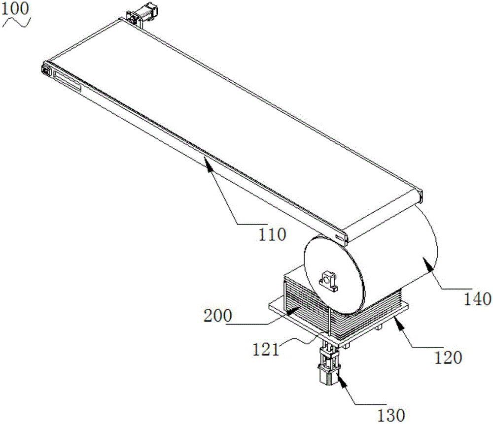 Pole piece feeding device