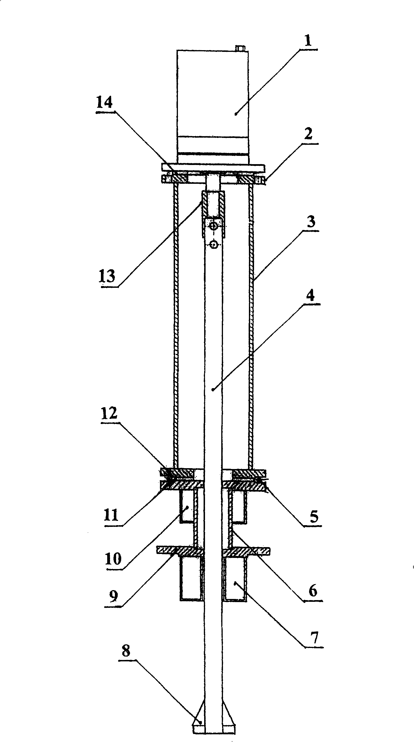 Distilling path dredger on cold end reactor large lid for producing sponge titanium