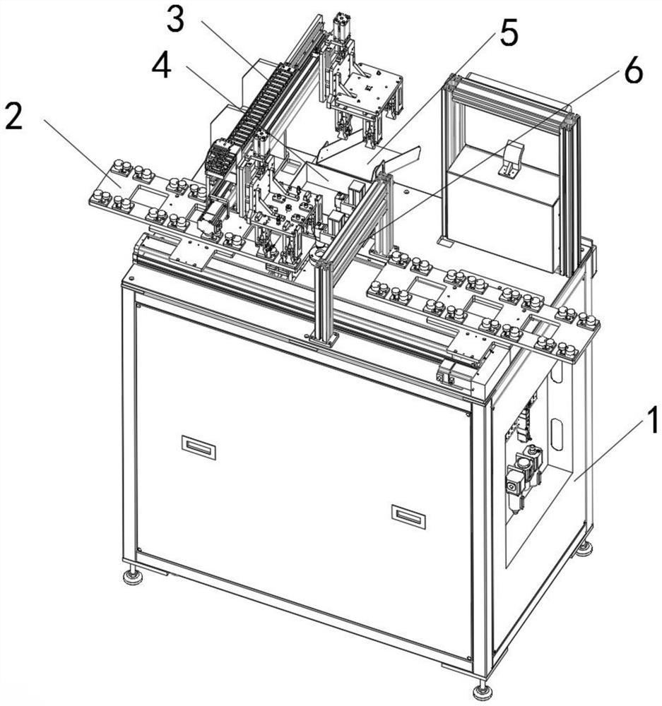 A cap screwing and transporting mechanism for processing the bottle body of Chinese patent medicine