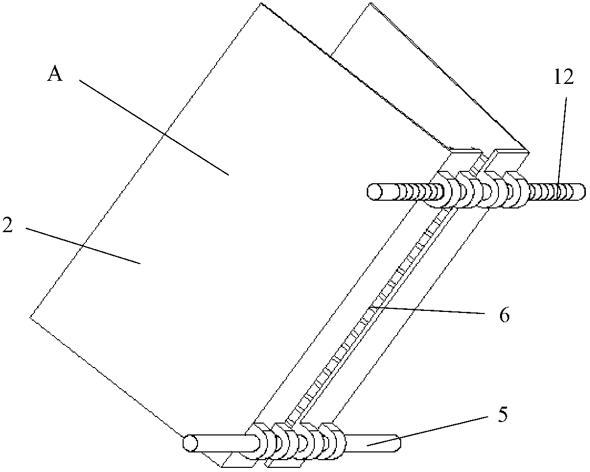 Packaging bag unpacking device capable of binding materials