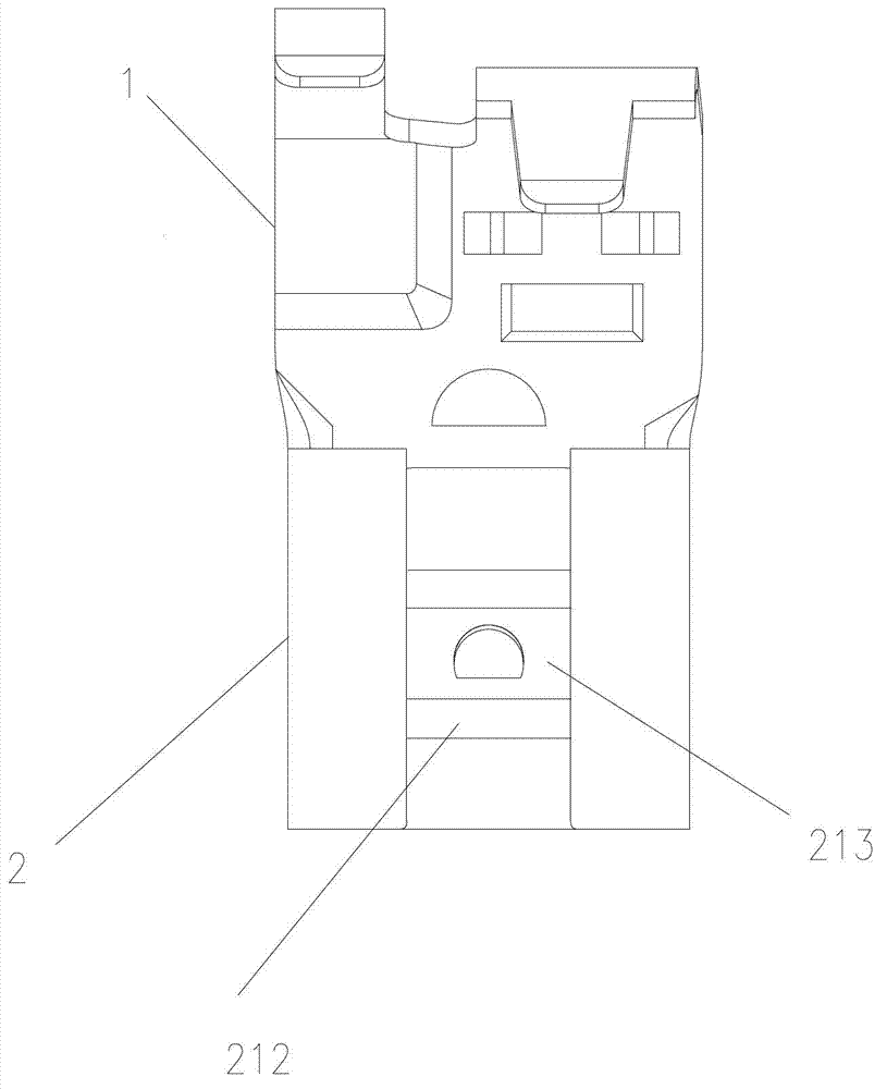 Flag-shaped terminal with low inserting force and high extracting force