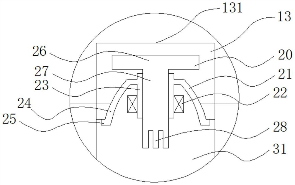 Phase change heat storage solar water heater with self-adaptive cooling structure