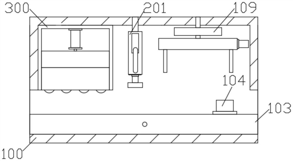 Slitting and conveying device for chocolate processing