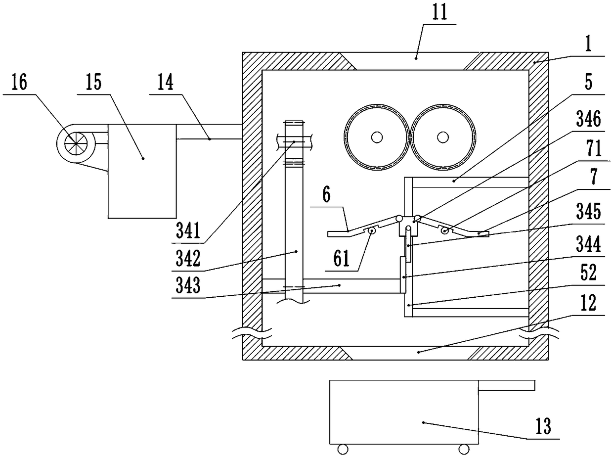 Gear type effective crushing device for solid wastes