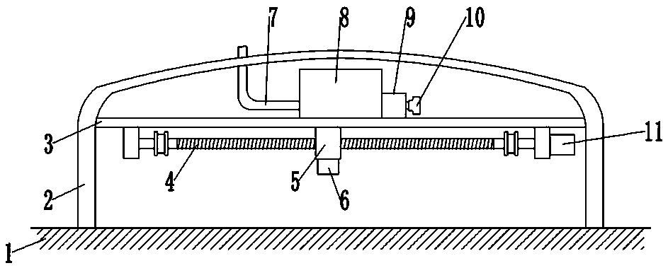 Watering device for fruit greenhouse plantation