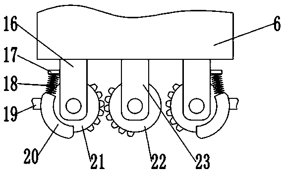 Watering device for fruit greenhouse plantation