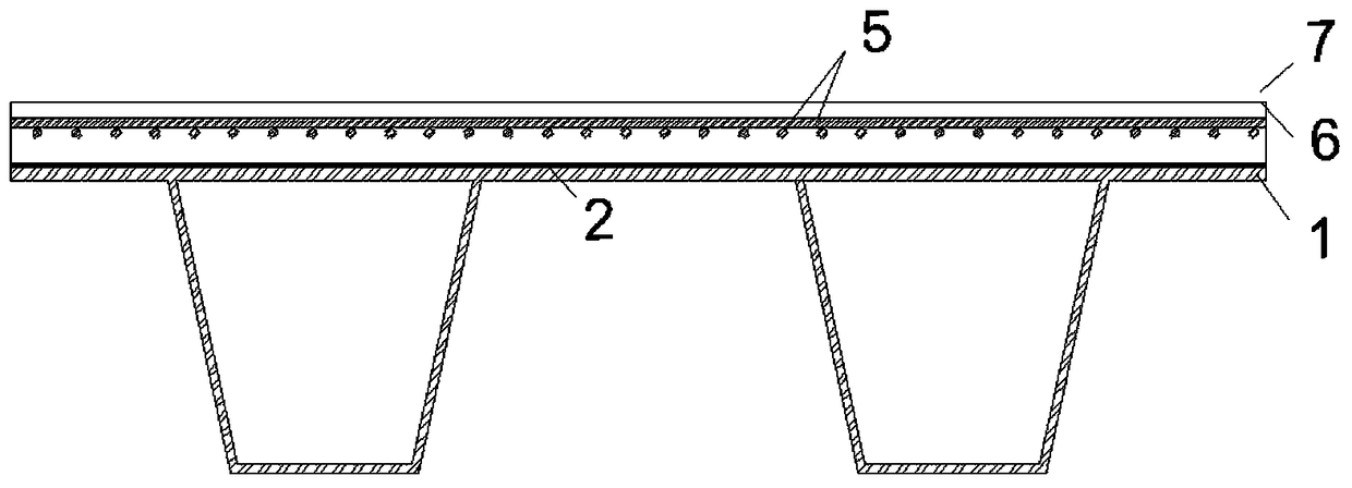 Reinforcing structure for cracked steel bridge panel