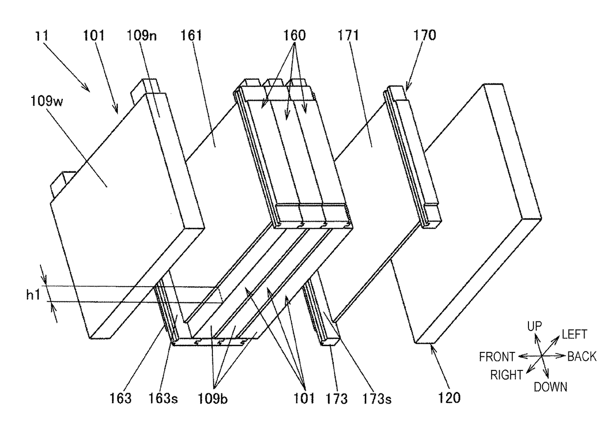 Electricity storage block and electricity storage module