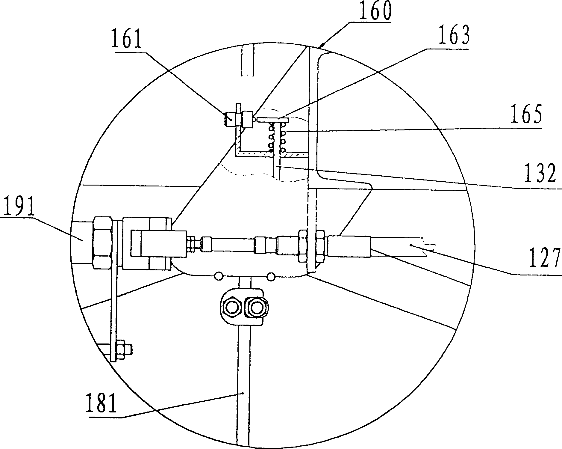 Hoisting and transport device extracting article from local high temperature area