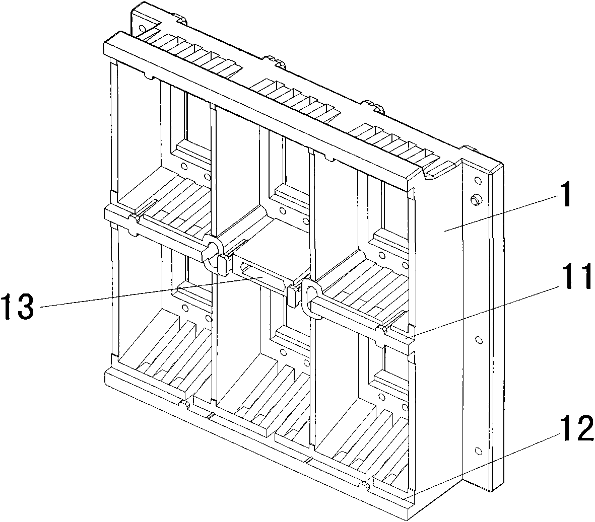 Safety device for opening and closing isolating baffles of withdrawable circuit breaker