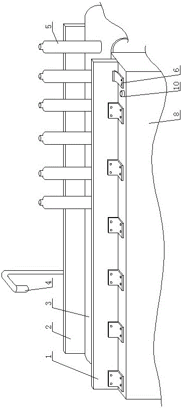 Bottle anti-inverting extrusion-preventing device for bottle unscrambler assembly line