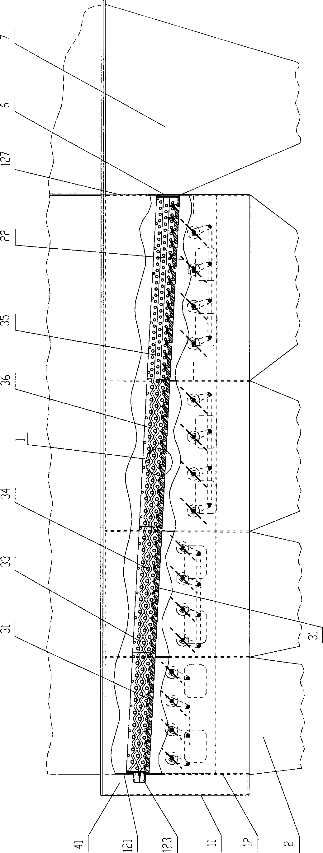 Bed structure of boiling swirling fluidized bed