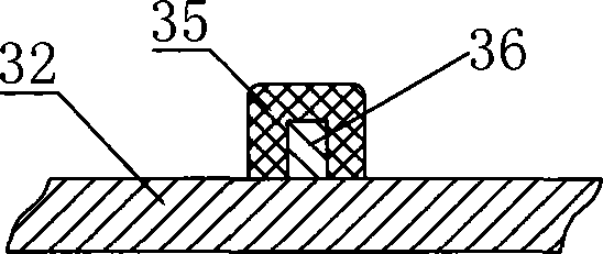 Compound groove tank for tanker