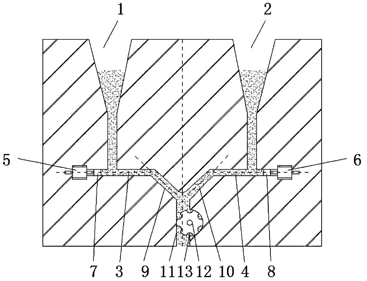 A conveying device for metal mixed powder