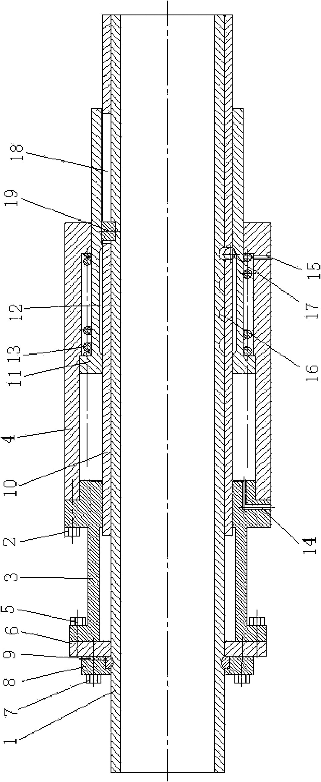 Locking device for downhole sliding sleeve of intelligent well and operation method thereof