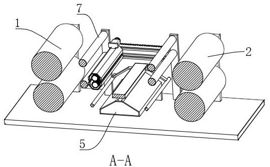 A kind of textile fabric carding device