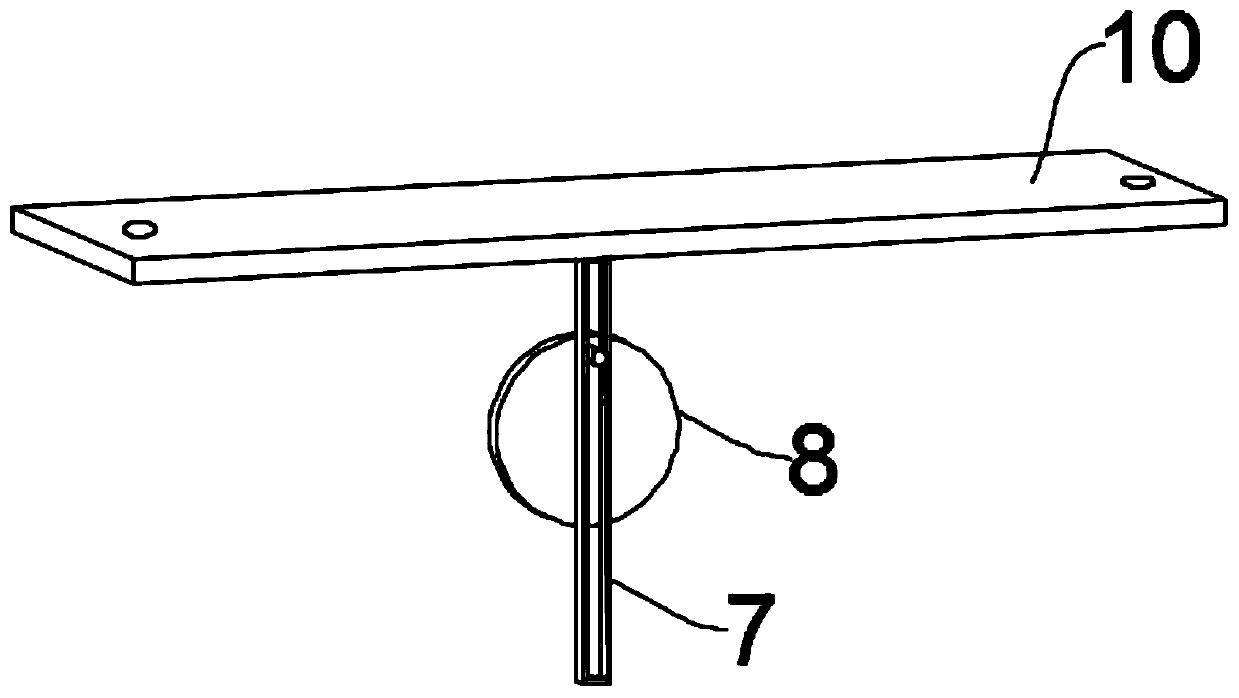 Efficient pulverizing device for crude medicine processing