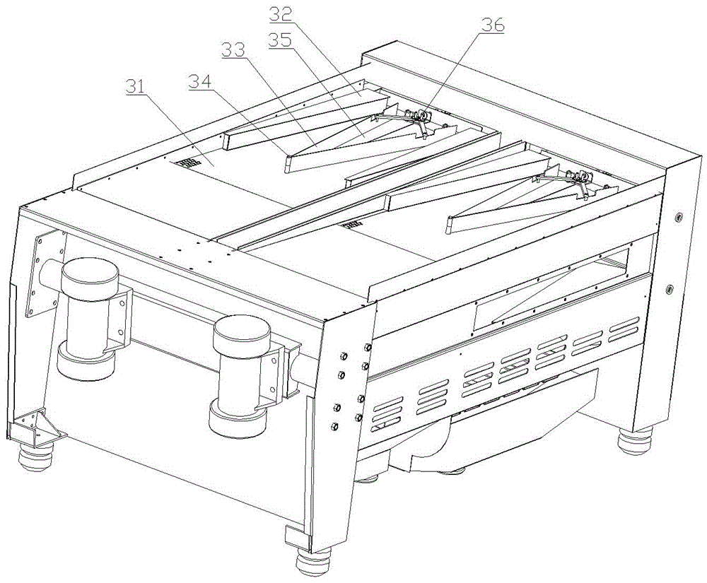 Balanced material adjusting structure applied to corn germ selector