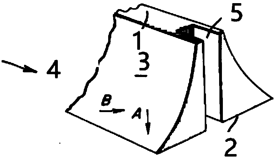 Water retaining element easy to assemble and disassemble