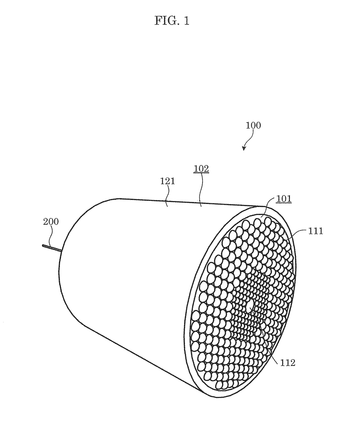 Lighting apparatus that utilizes honey-comb structured optical component to reduce light unevenness while maintaining light transmissivity in the irradiation region