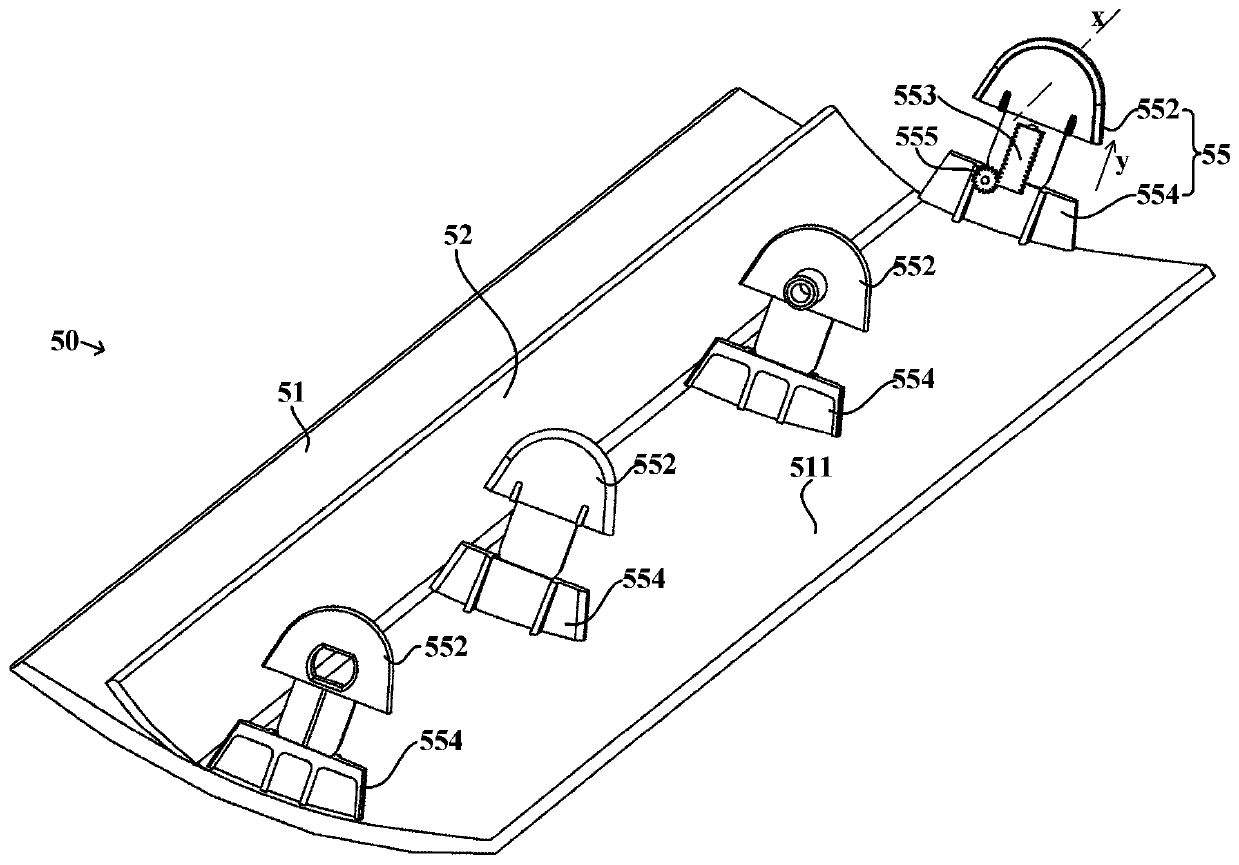 Air deflector and air conditioner with same