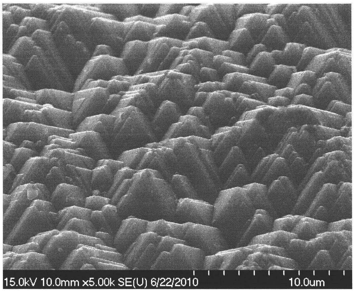 Non-alcoholic monocrystalline silicon flock making additive