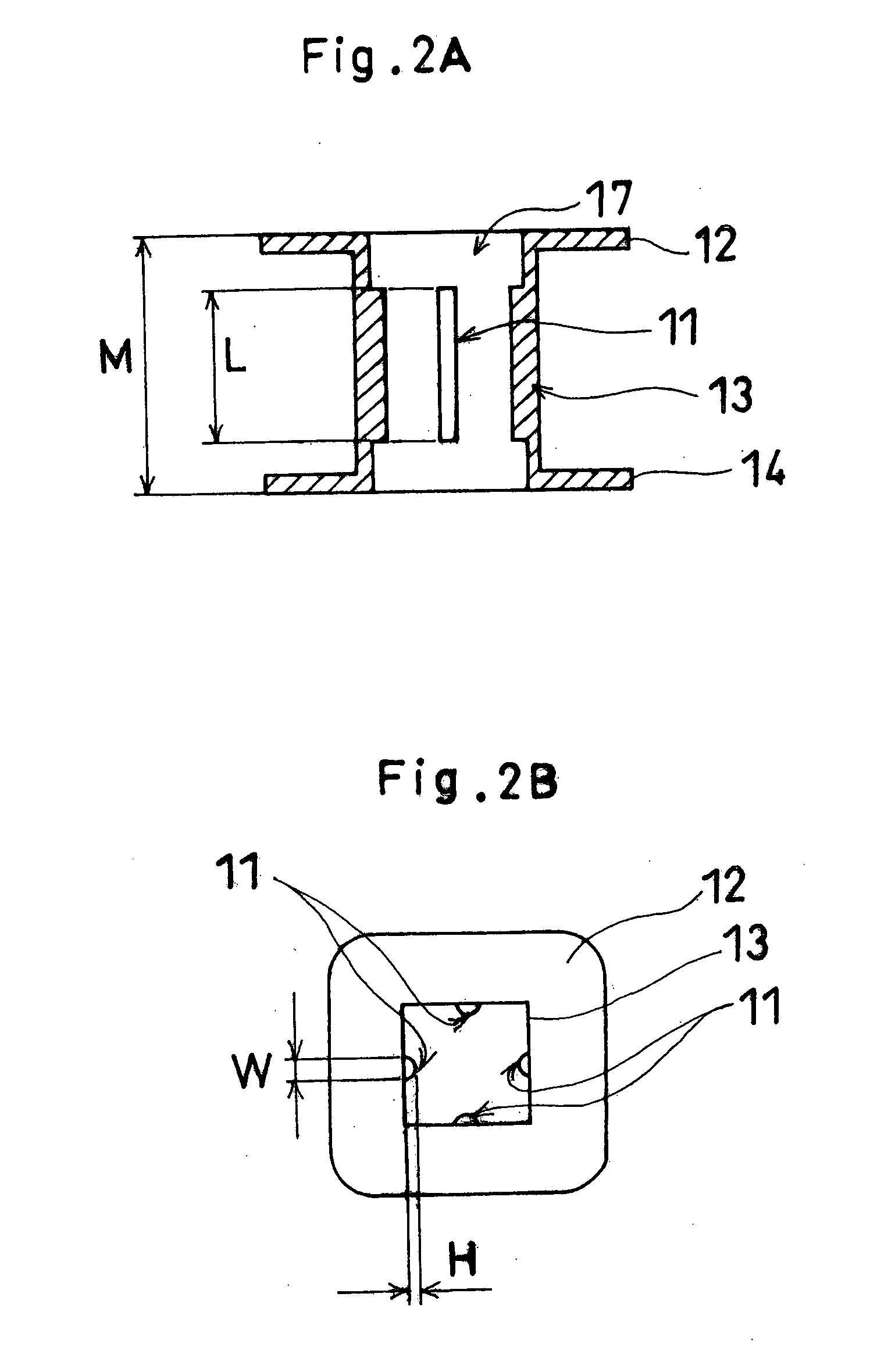 Coil bobbin with core spacing mechanisms