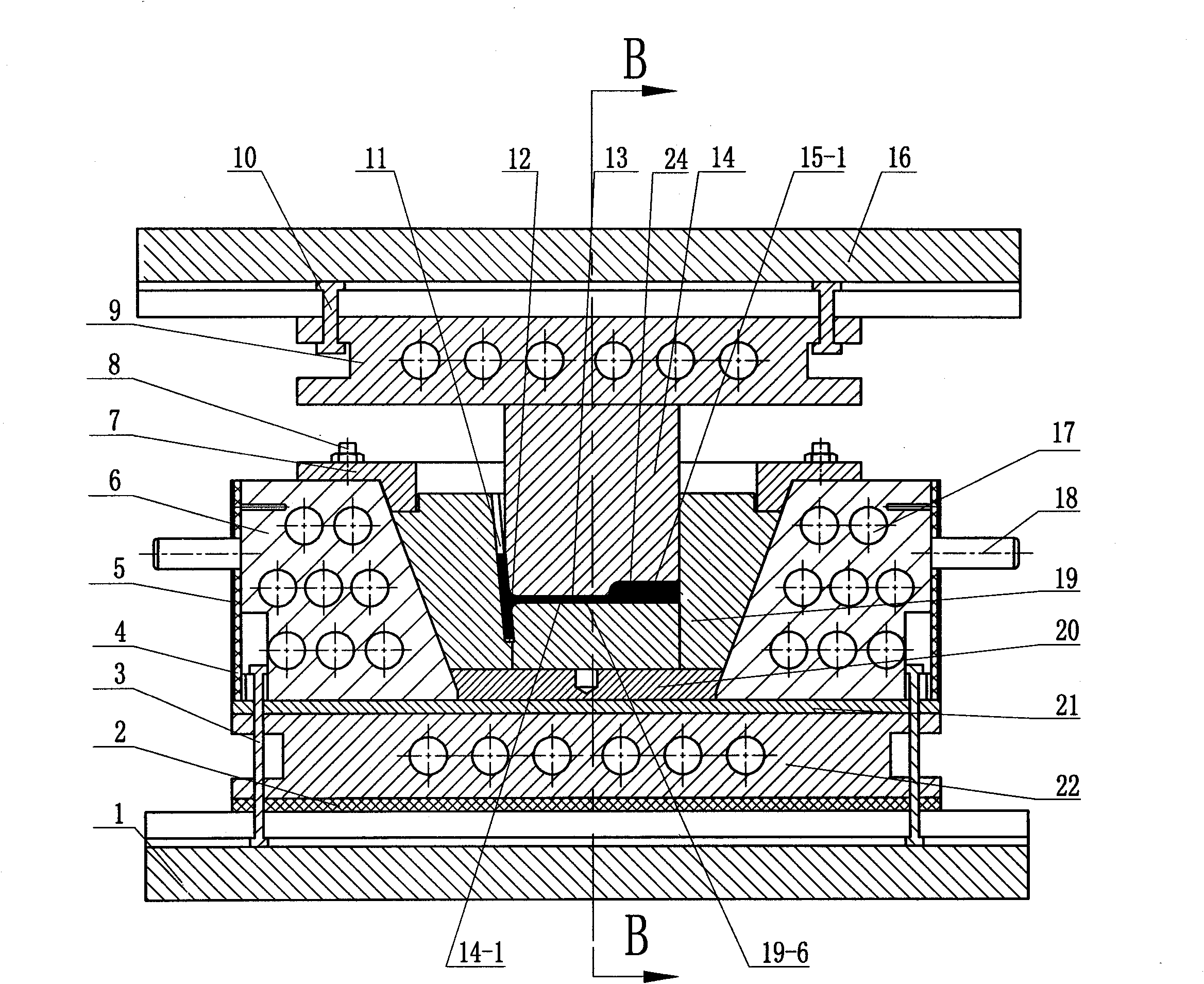 Forming mould of high-toughness magnesium alloy thin-web high-reinforcement forging with flow-dividing bin