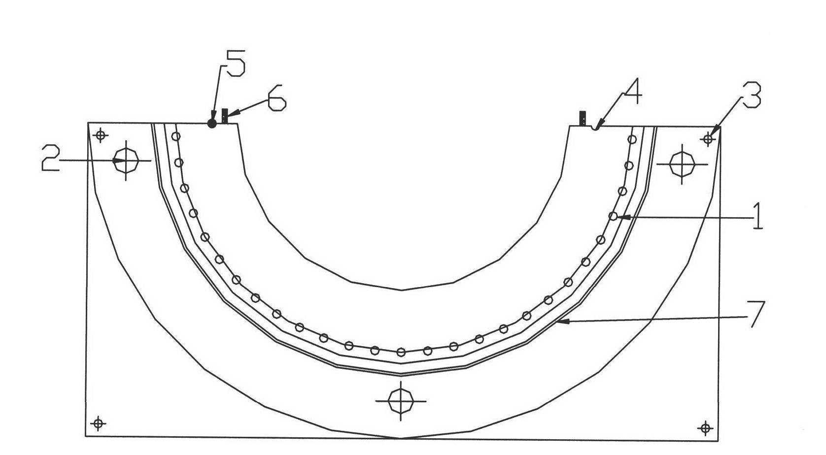 Blade root structure made of bamboo composite material and manufacturing method thereof