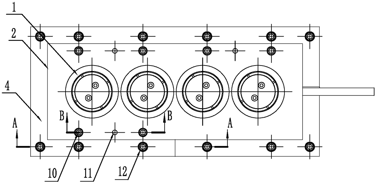 Multi-piece rotation type equal-indexing machining workpiece overall clamping and rotating machining fixture