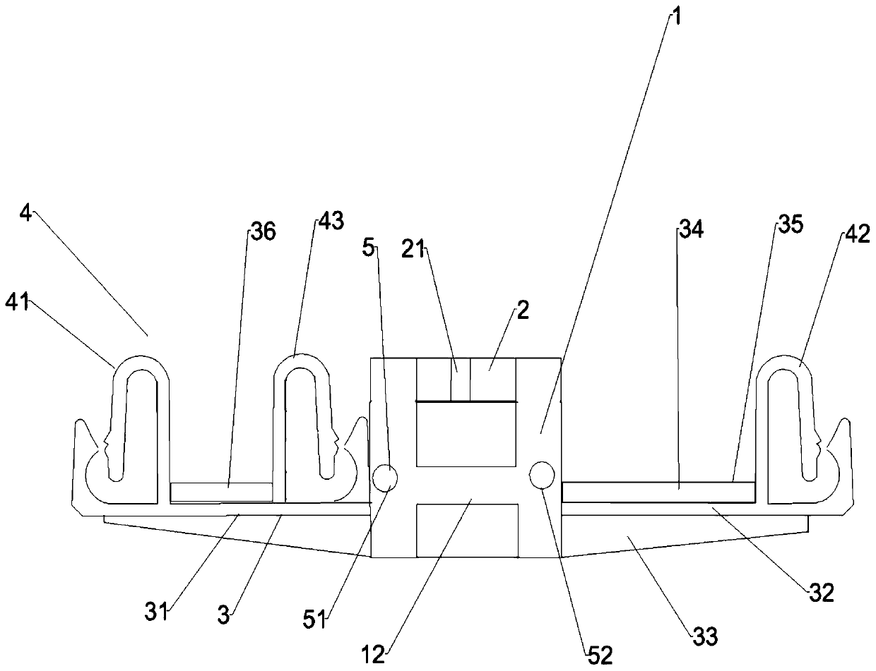 Plastic hook with high pressure resistance for fixing reinforcement mesh cage structure