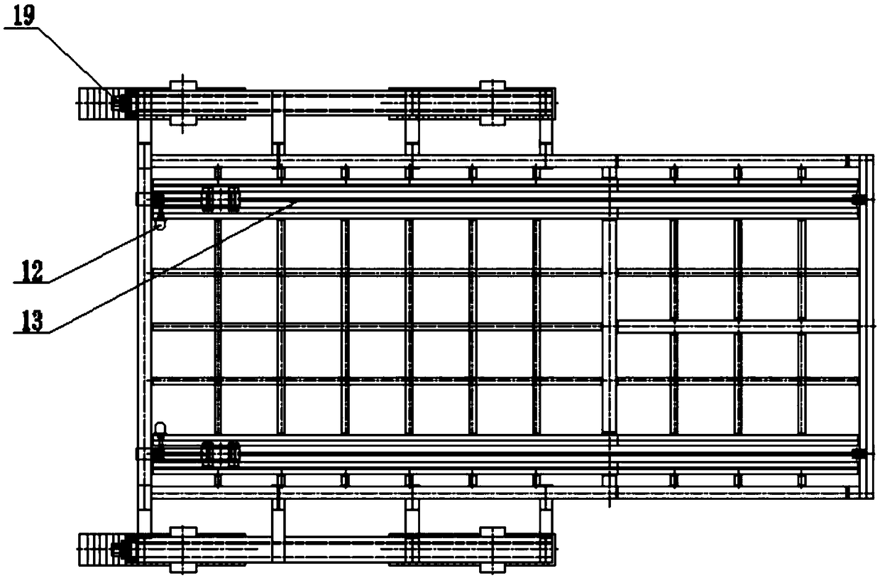 Steel arch trolley suitable for tunnel micro-step excavation method