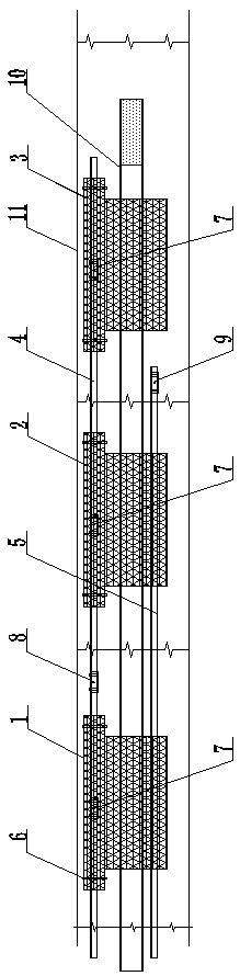 Gas extracting drilling solid-liquid two-phase hole sealing device and technology