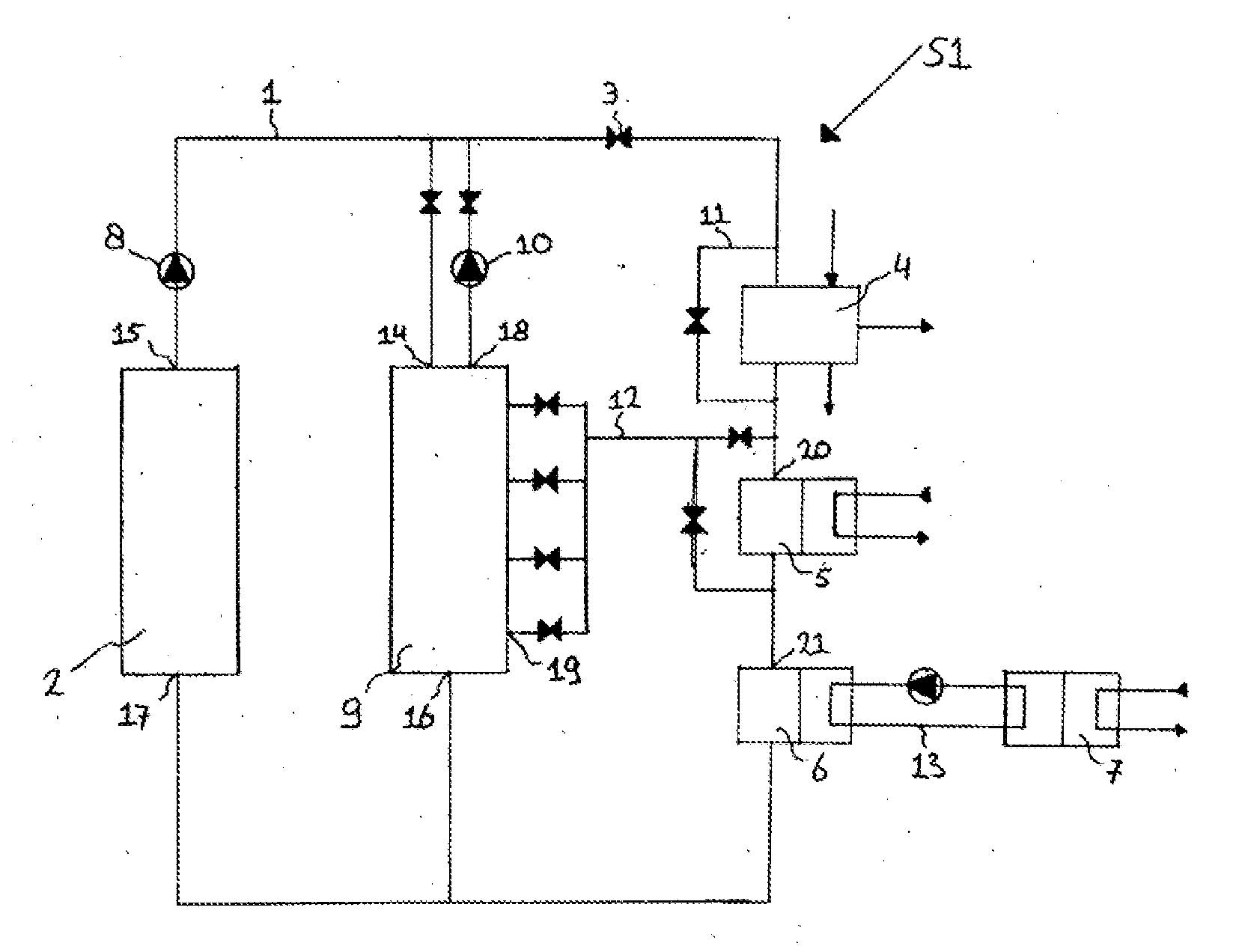 Method and system for utilizing heat in a plant or animal growing device, and greenhouse